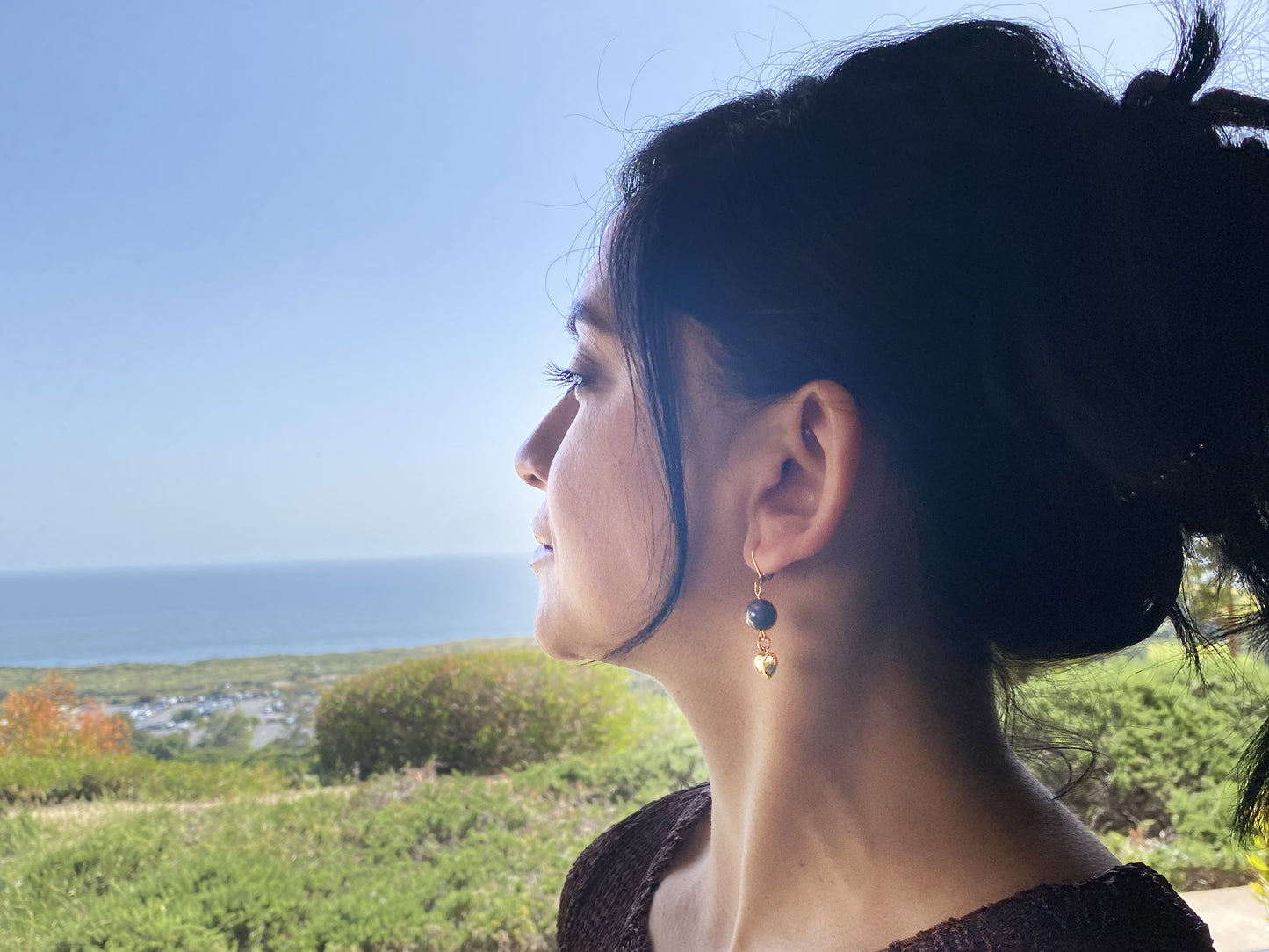 18k Heart and Agate Earrings
