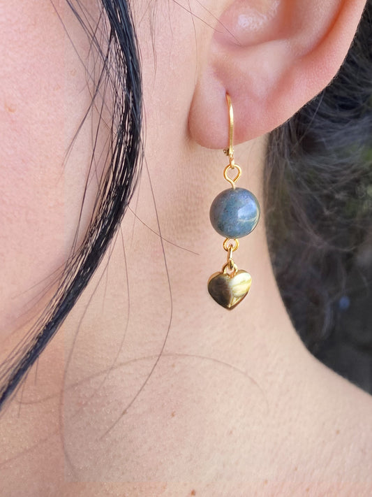 18k Heart and Agate Earrings