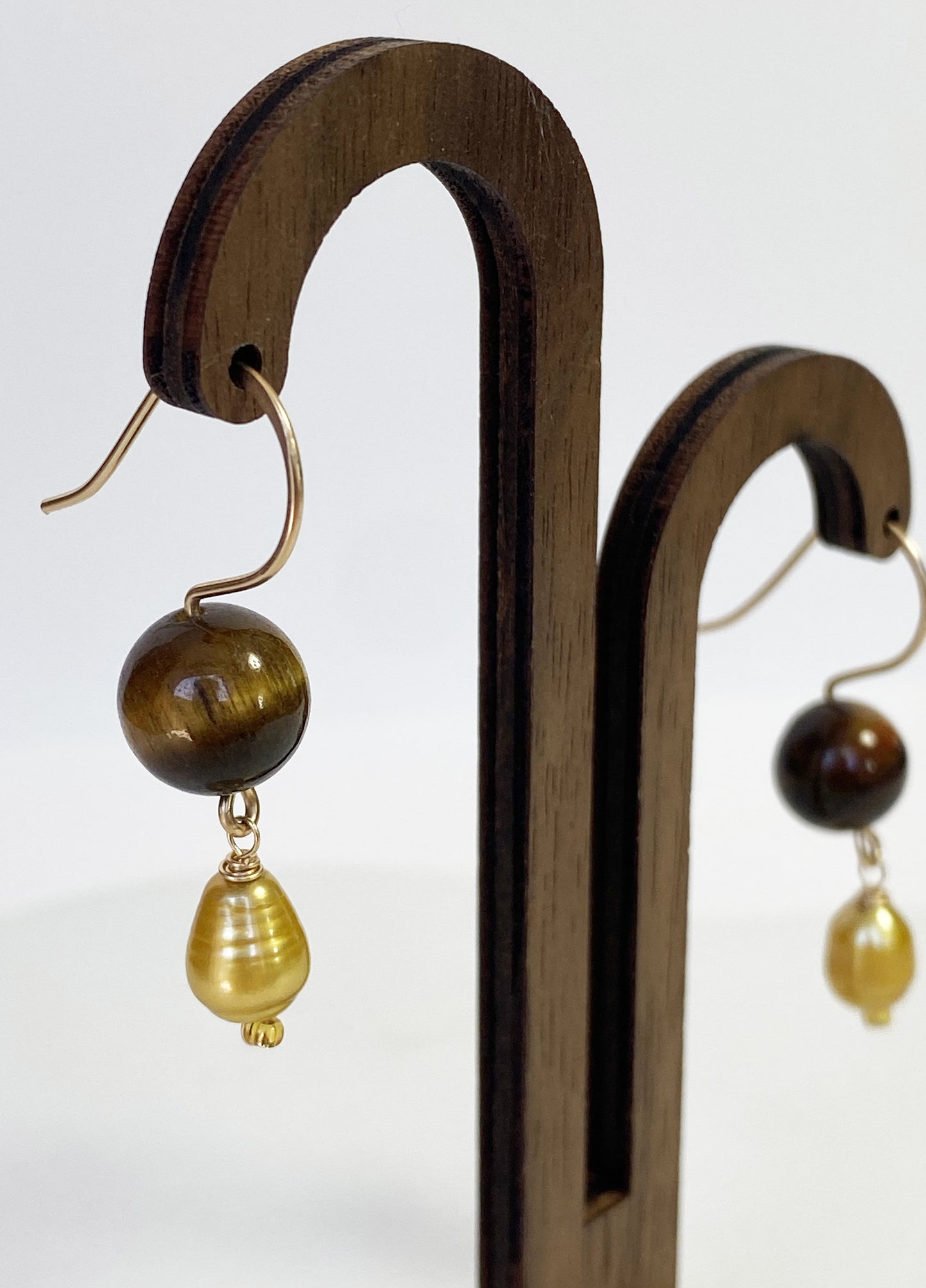 Tiger's Eye x Gold Pearl Earrings